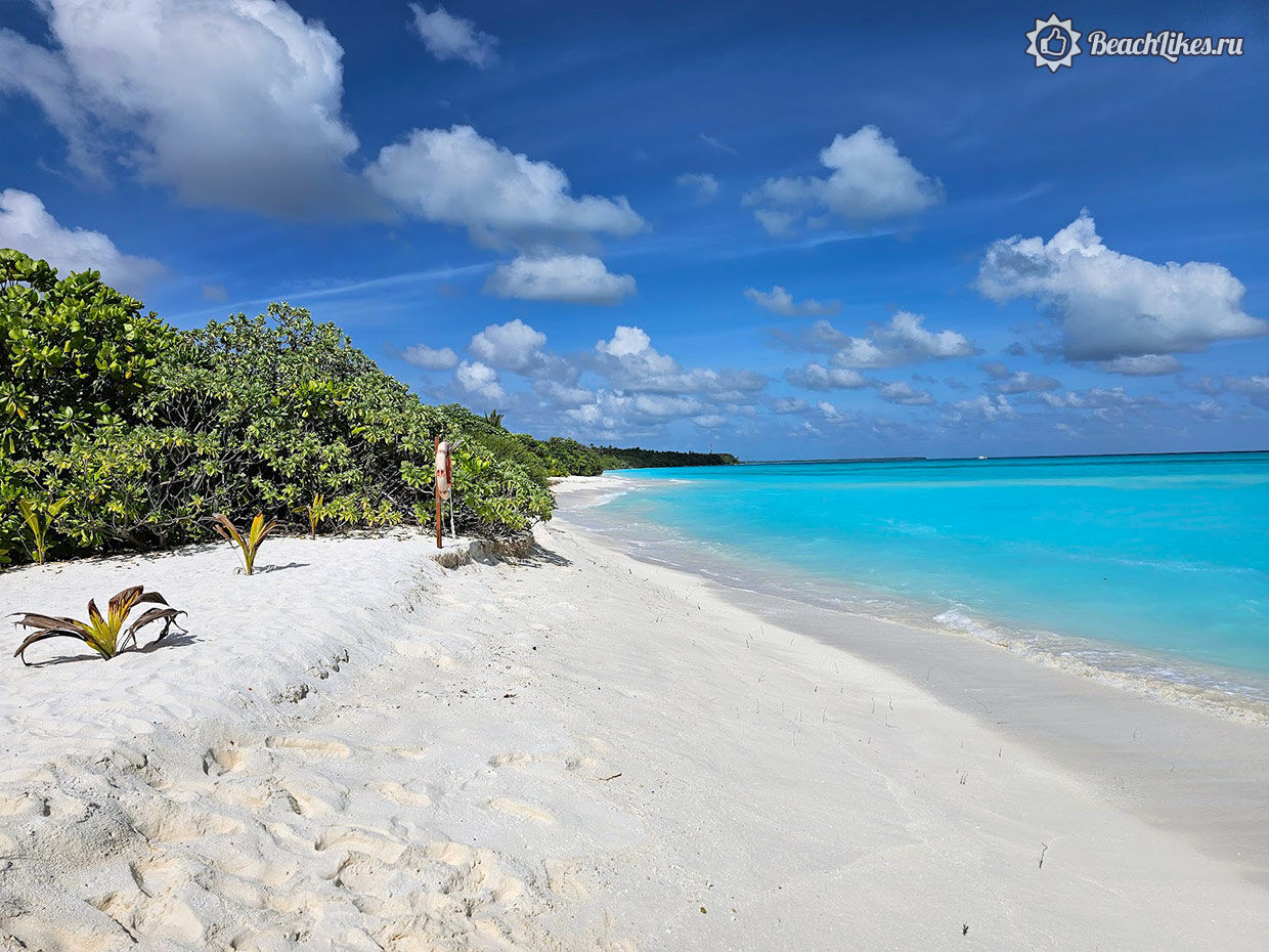 West Beach пляж на Фуладу Мальдивы фото