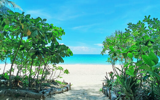 Найтон пляж на Пхукете в Таиланде