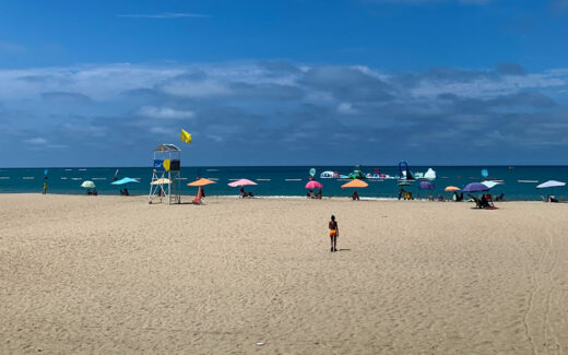 Beach Holidays in Ecuador