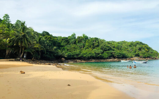 Пляж Jungle Beach Шри-Ланка Унаватуна